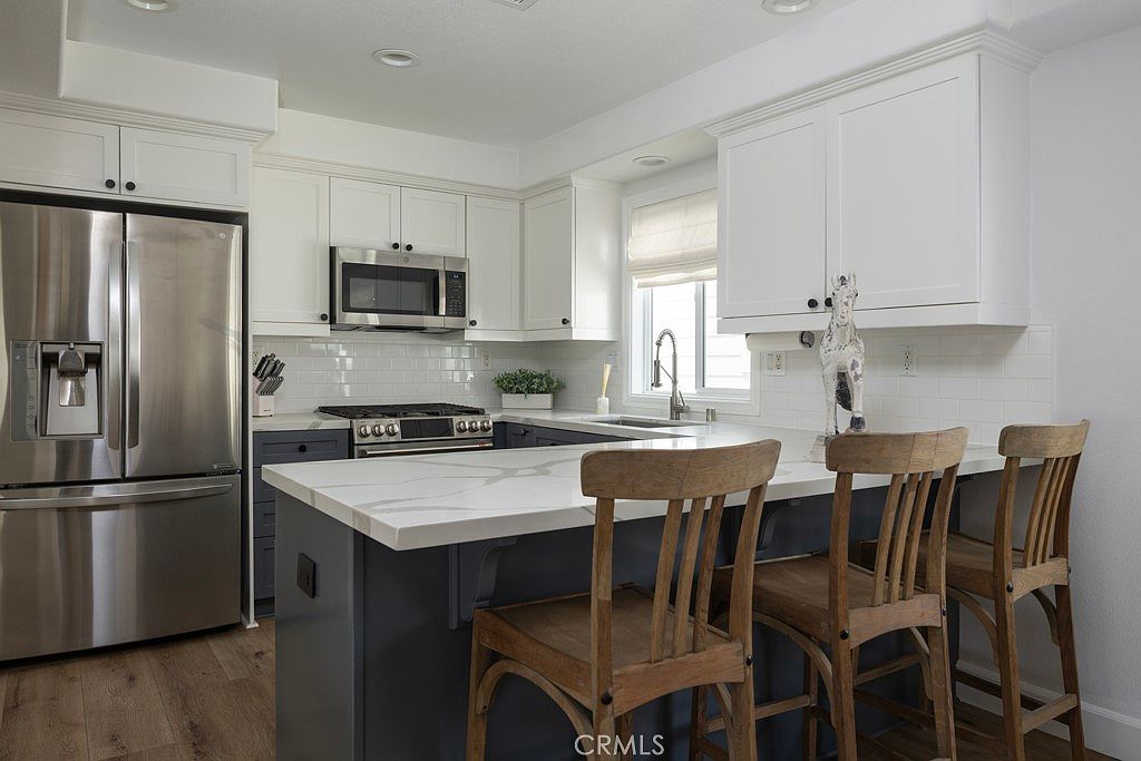 618 Iris Ave photo 4