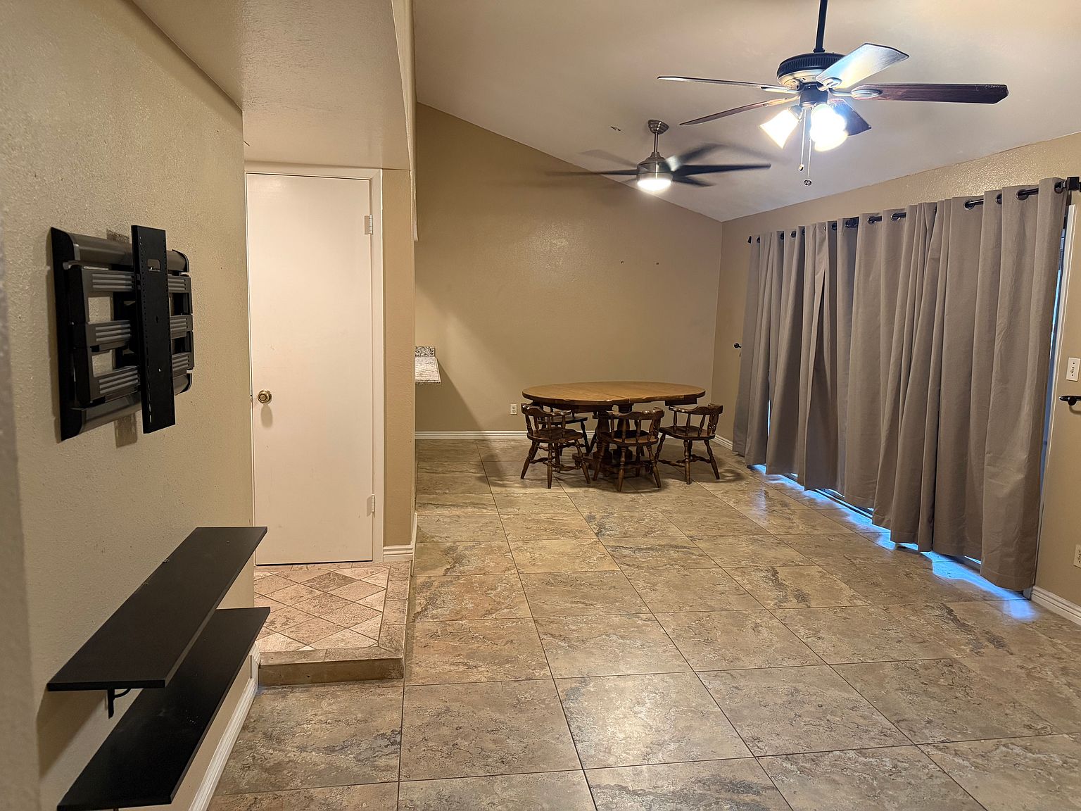 1865 E Kirkland Ln photo 5