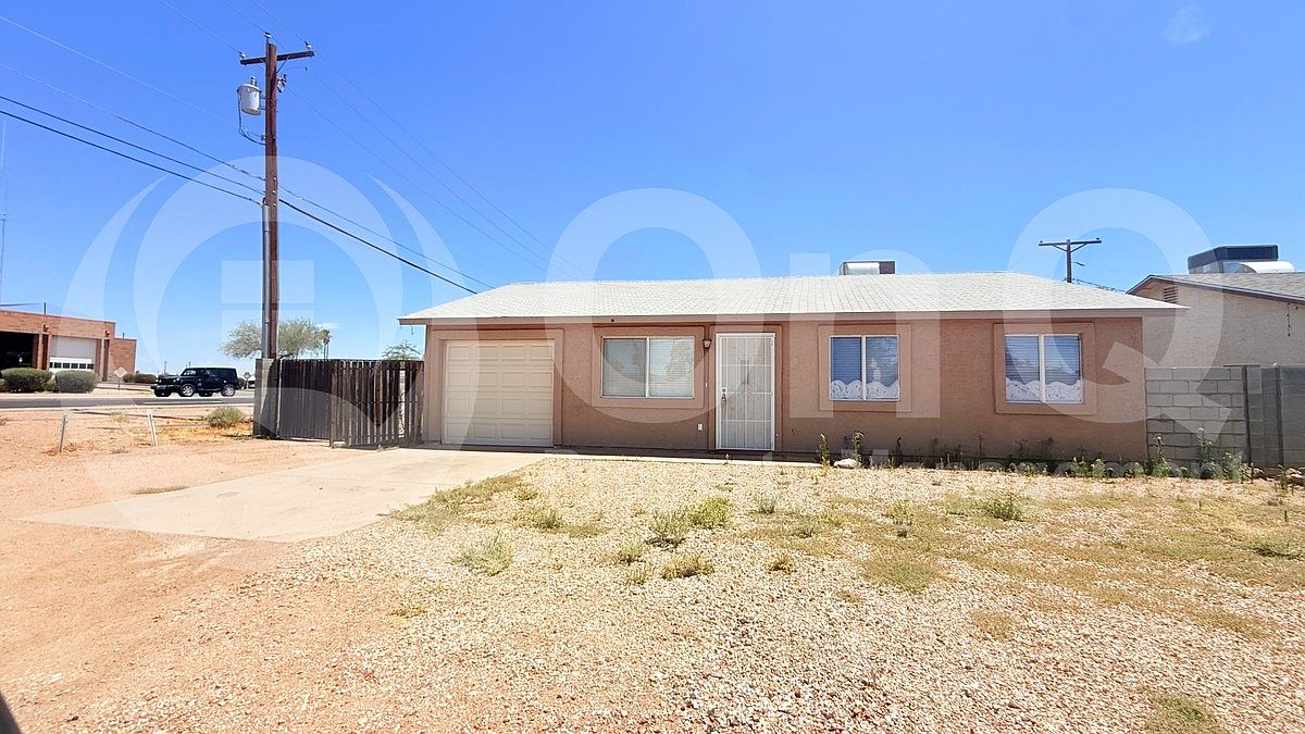 Offering Three Bedroom, 2 Bathroom SFH with Large Yard photo 3