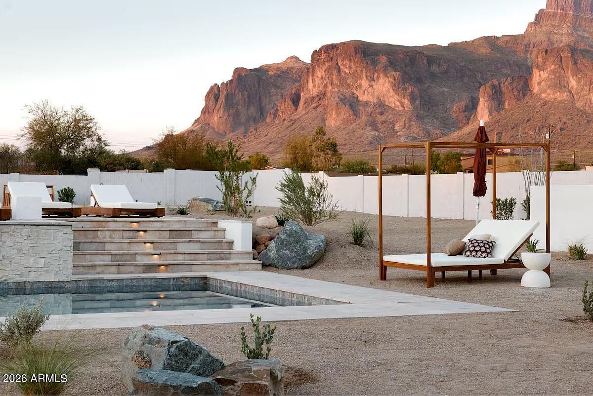 5380 E 12th Ave Apache Junction, AZ 85119 photo 2