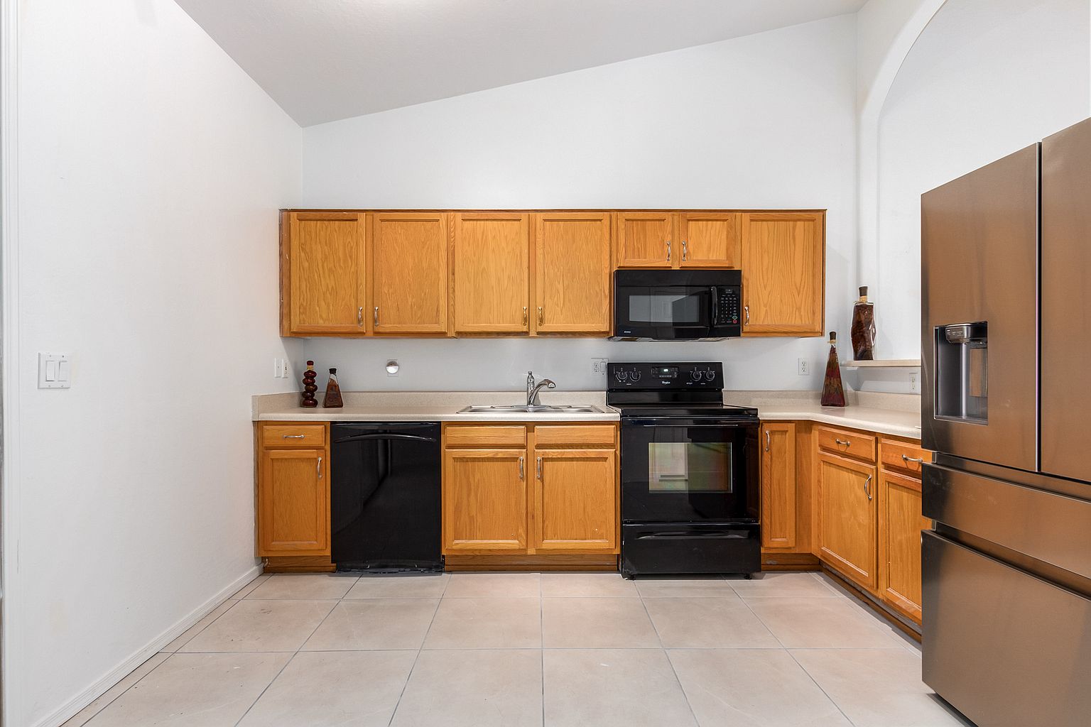 8845 E Rainier Dr photo 2