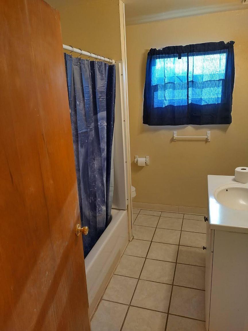 1241 N Palo Verde Ln photo 2