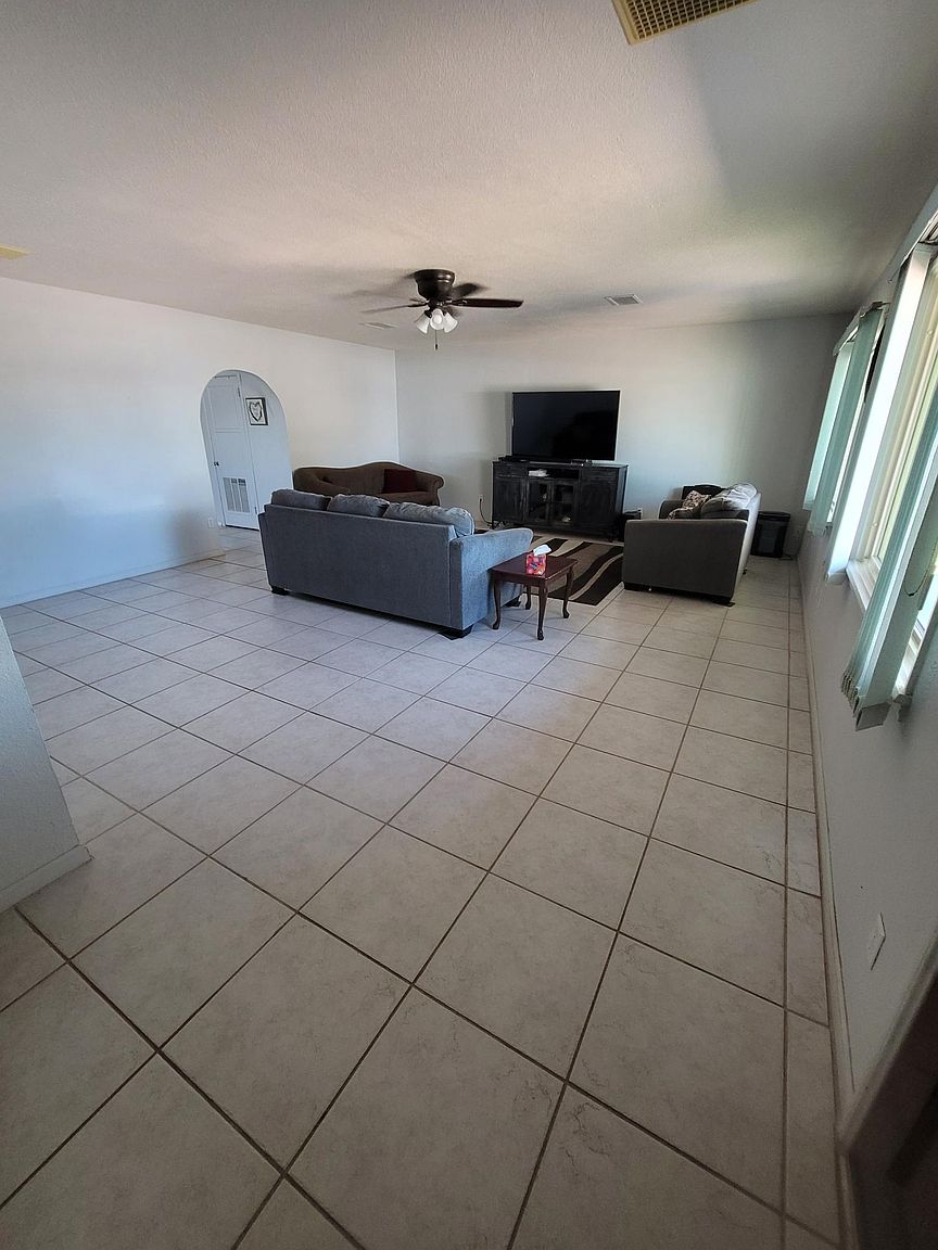 1263 N Mesquite Ln photo 5