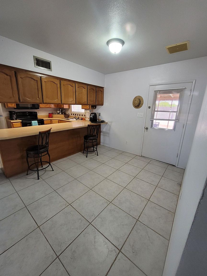 1263 N Mesquite Ln photo 4