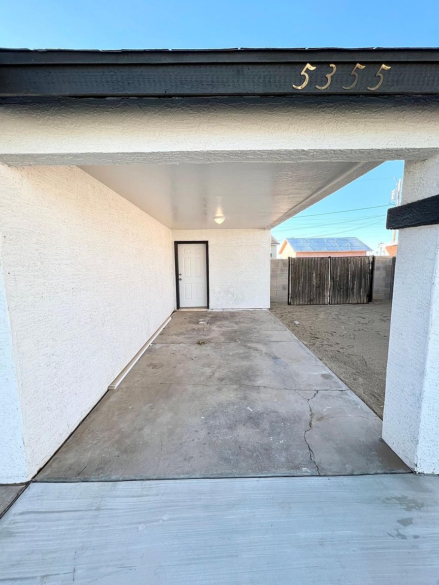 5355 E Preakness Dr photo 4