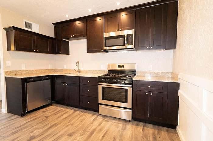 575 W Camino Yucca photo 3