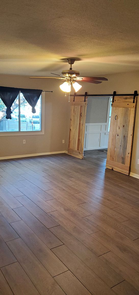 575 W Camino Yucca photo 4