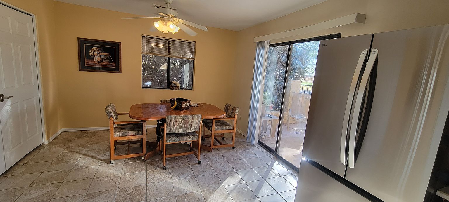 2044 S Clubhouse Dr photo 2