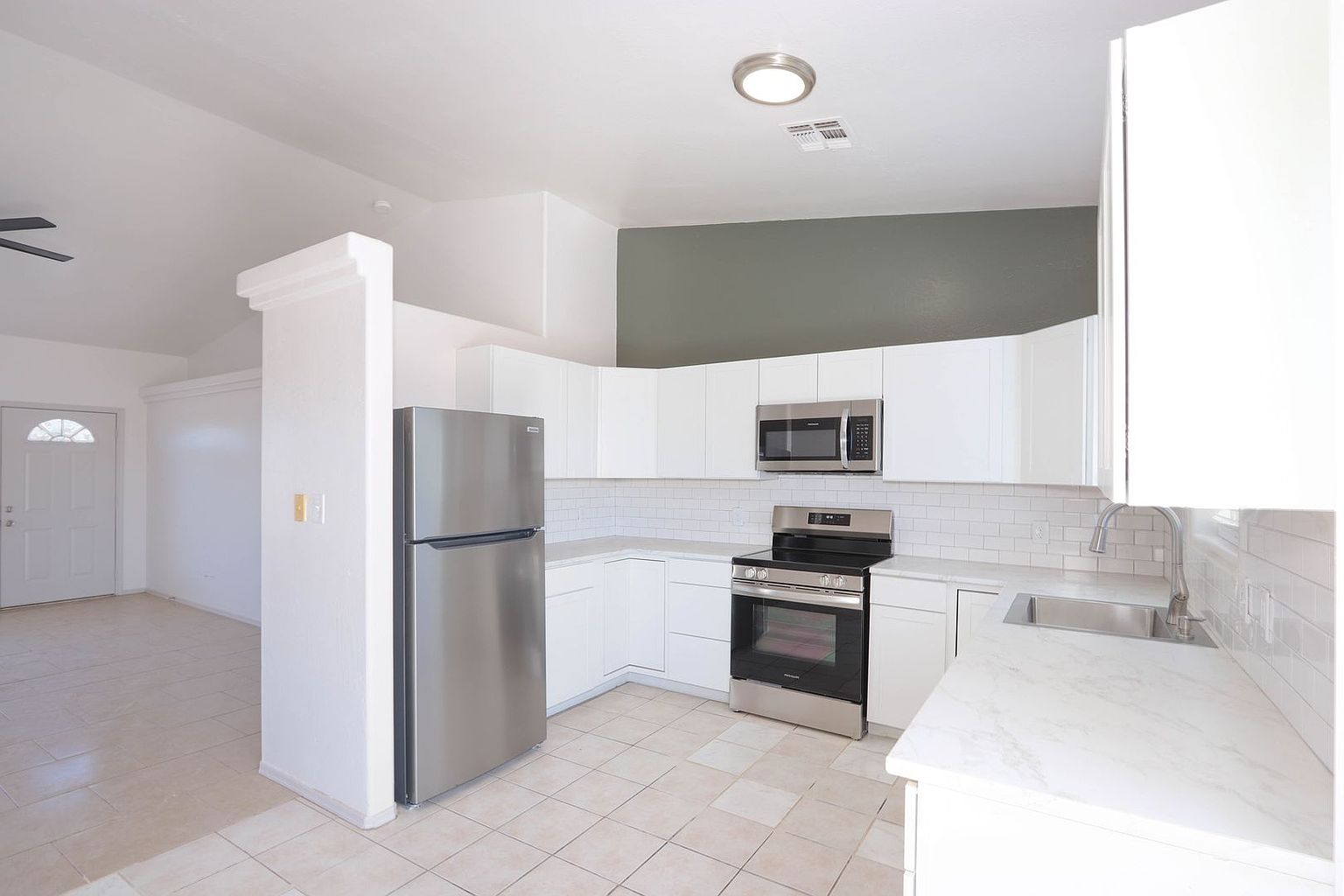 9399 W Tinajas Dr Arizona City, AZ 85123 photo 2