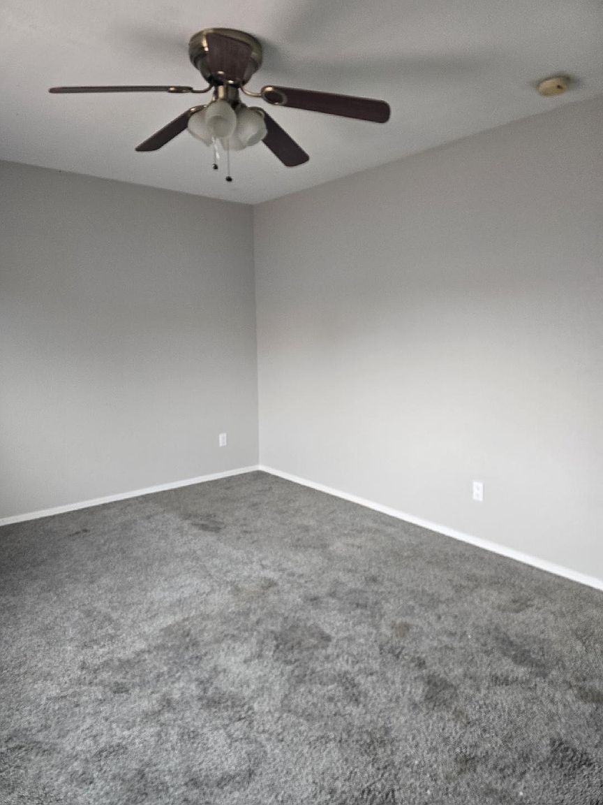 9870 W Camelia Dr photo 2