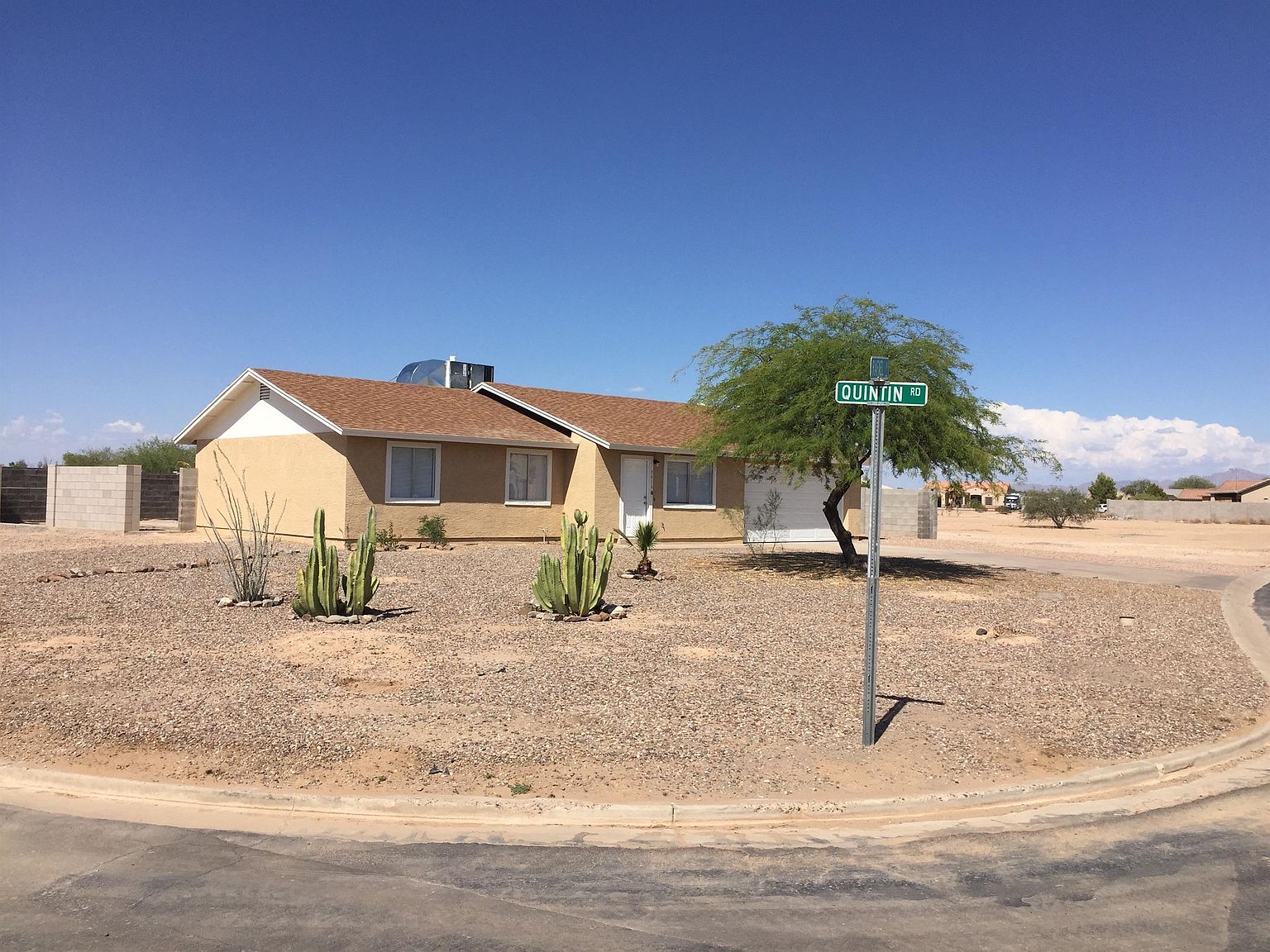 9416 W Rafael Dr Arizona City, AZ 85123 photo 2
