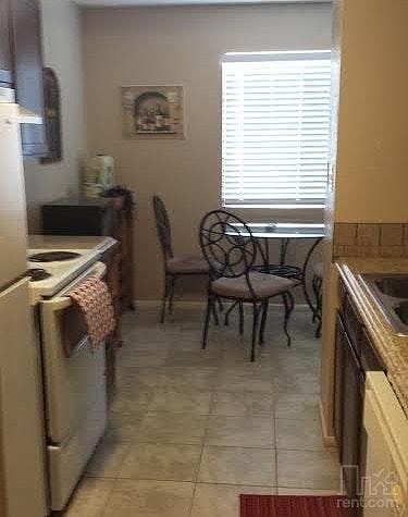 Lakeview Condominiums photo 4