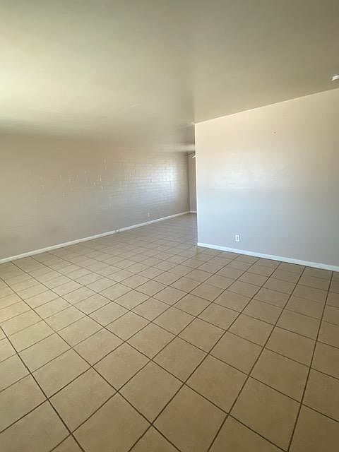 25565 W Makapuu Pl photo 2