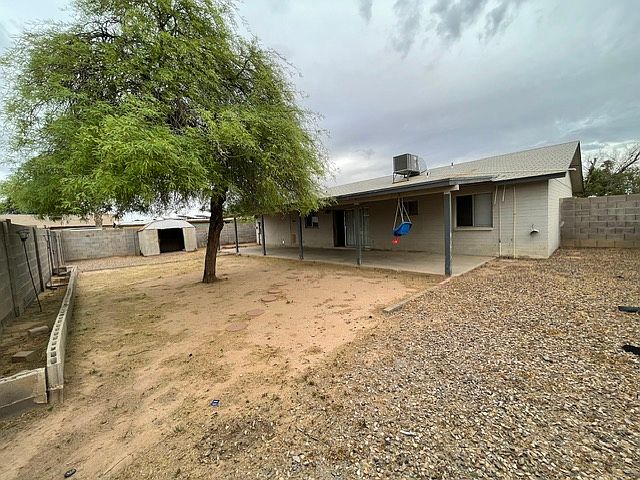 626 E Jahns Pl photo 2