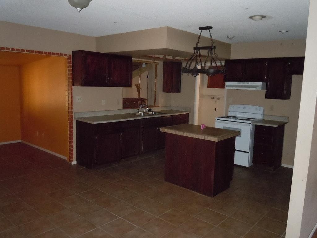 520 E Judi Dr Casa Grande, AZ 85122 photo 4