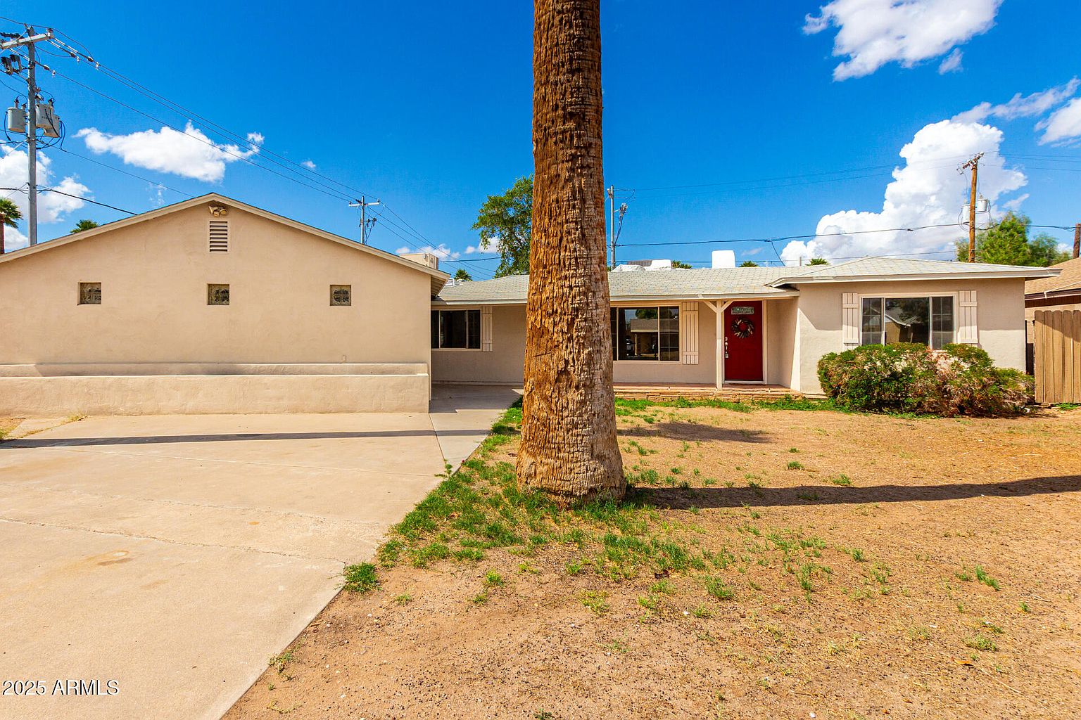 809 N Gilbert Ave photo 3