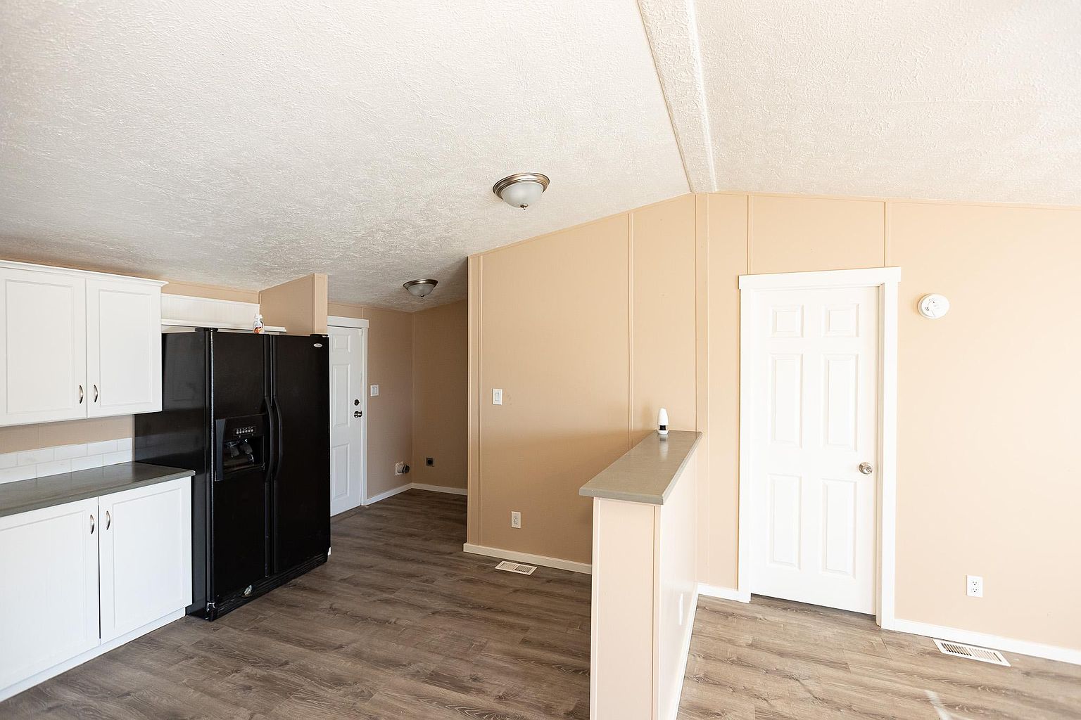 11516 W Eucalyptus Dr photo 3