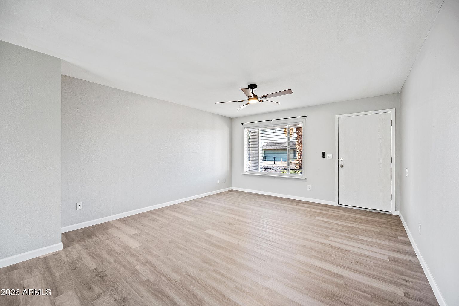 3409 E Campo Bello Dr photo 3
