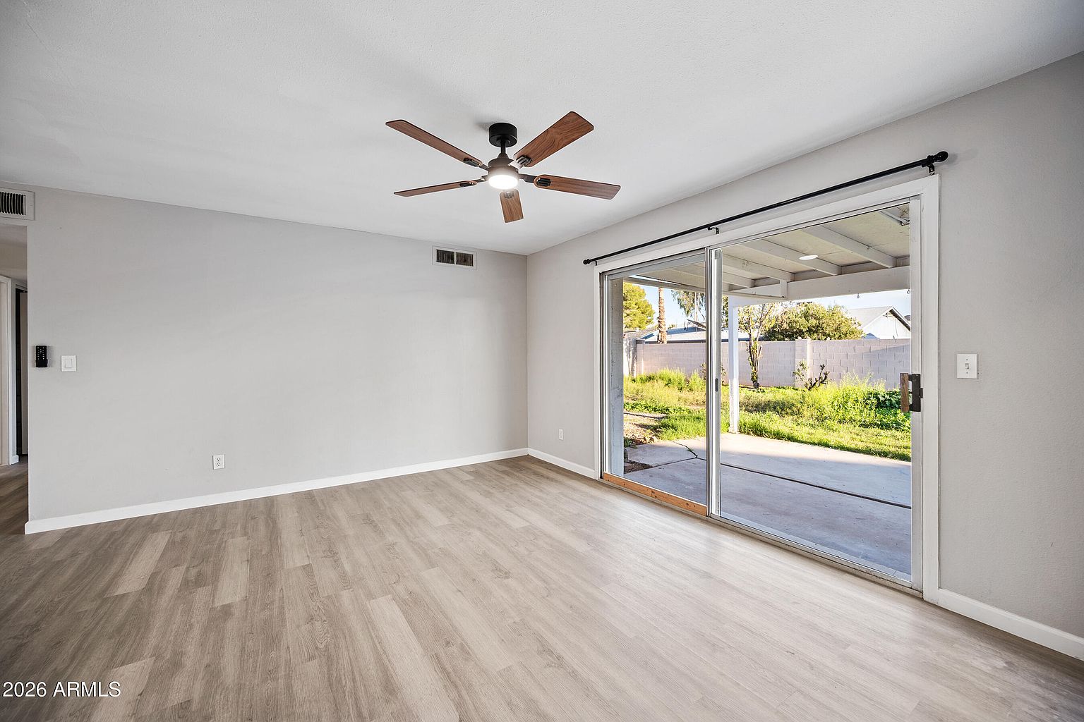 3409 E Campo Bello Dr photo 5
