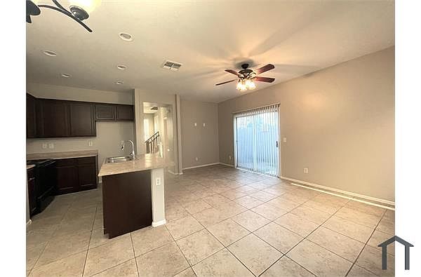 5438 W Jones Ave photo 4