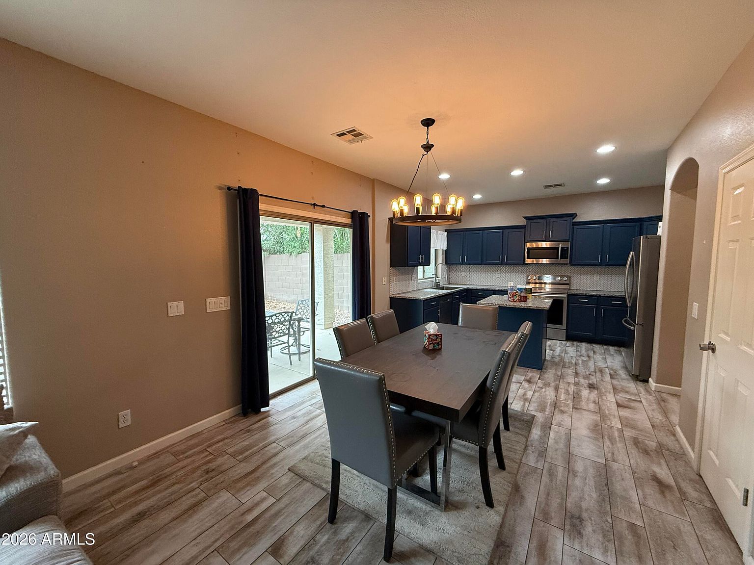 1011 E Redwood Dr photo 5