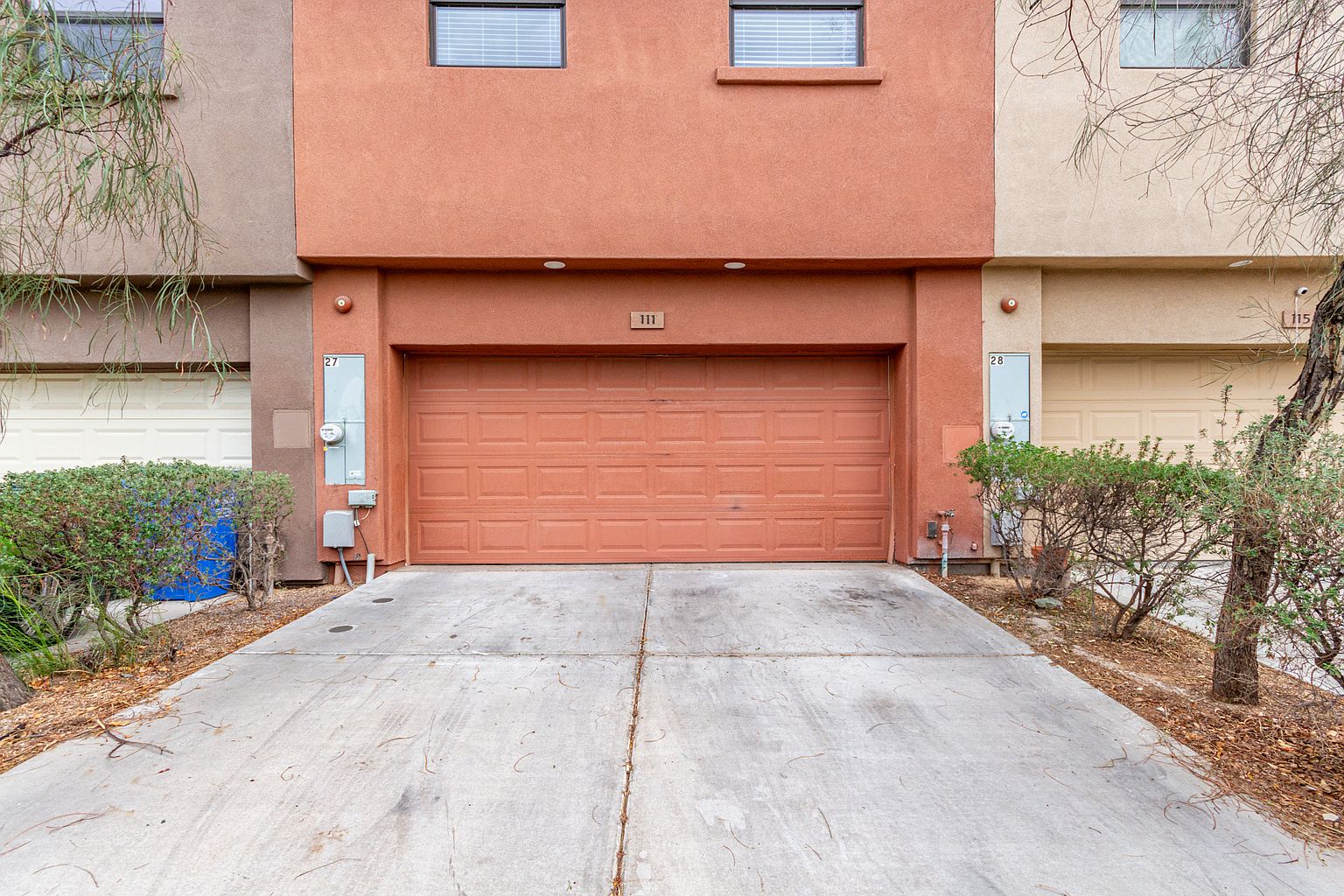 111 W Beth Dr
