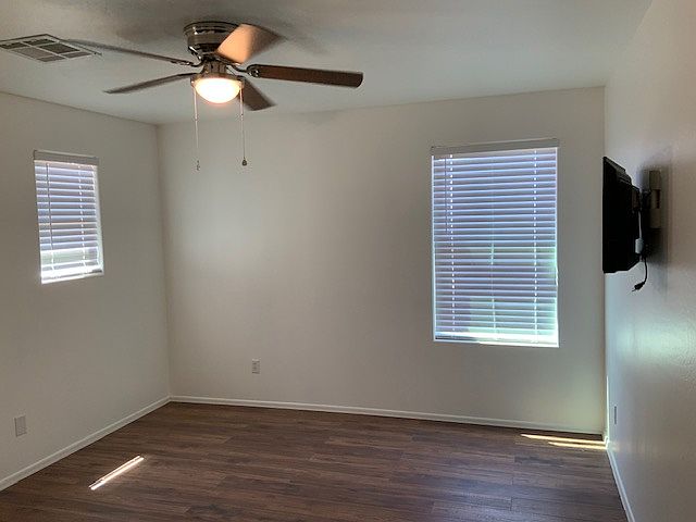 3416 E Gary Way Rentals photo 5