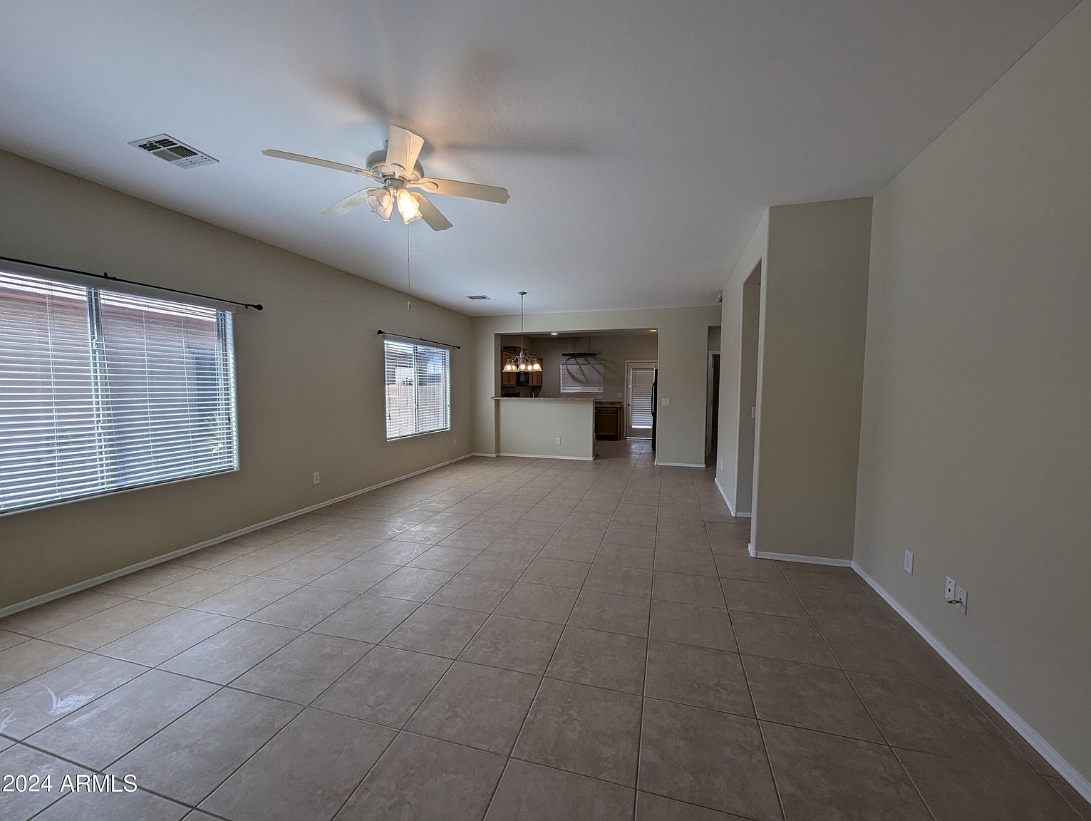 2363 N Smithsonian Dr photo 4
