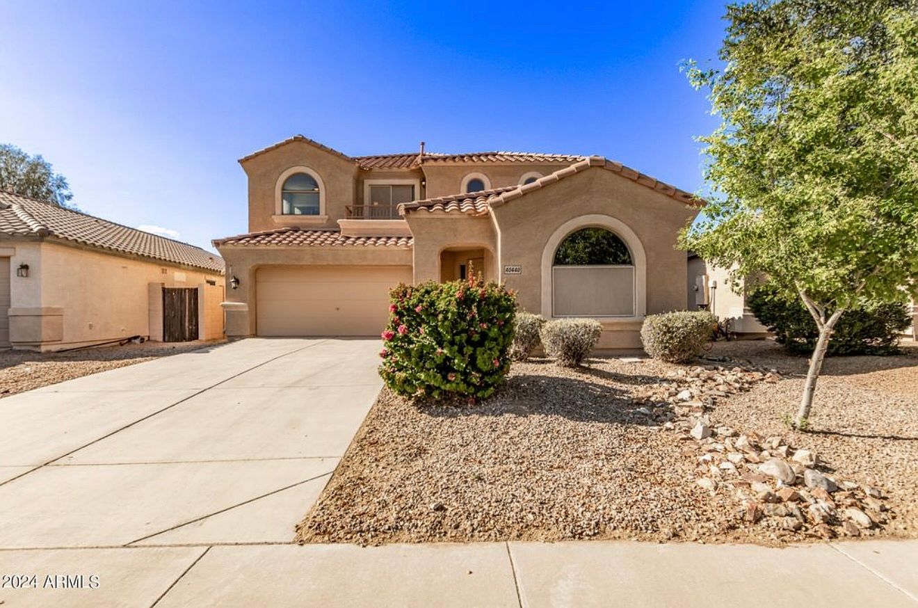 40440 W Robbins Dr photo 2