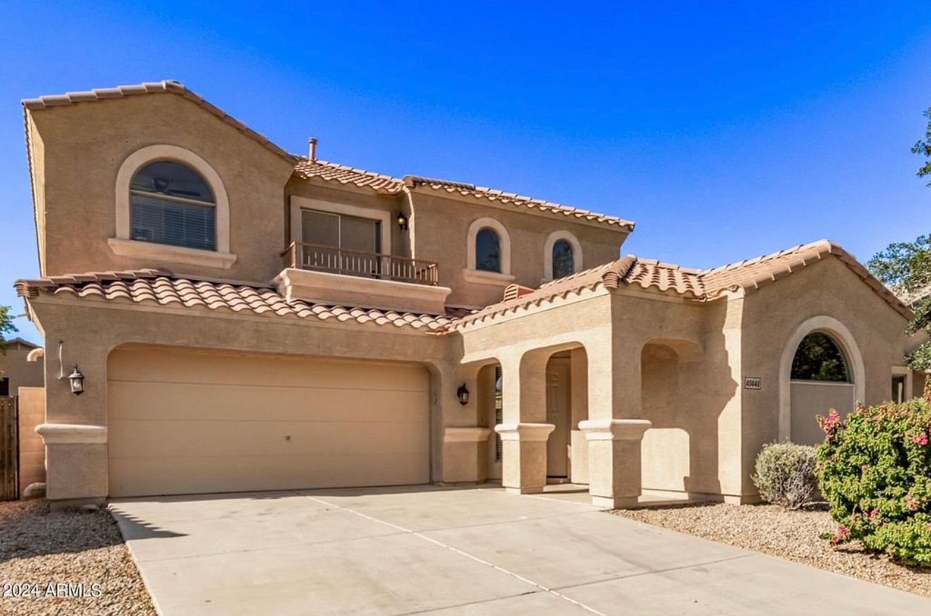 40440 W Robbins Dr photo 3
