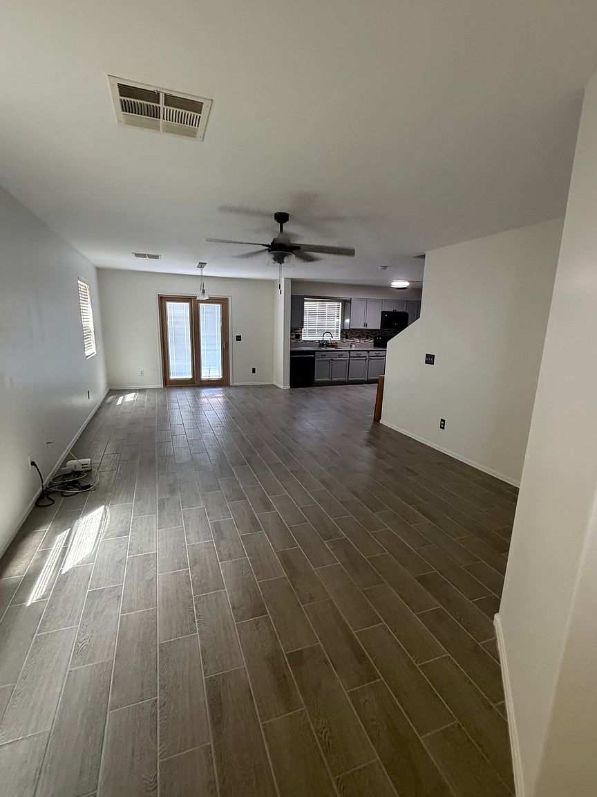 13052 E Primrose Ln photo 2
