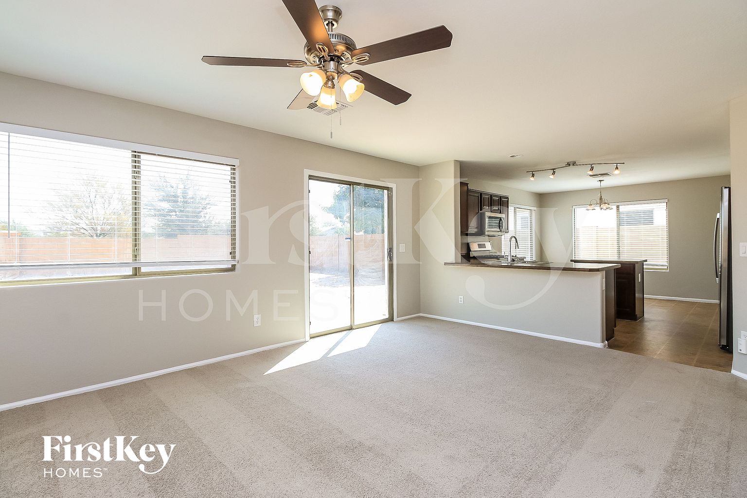 1422 E Penny Ln San Tan Valley, AZ 85140 photo 4