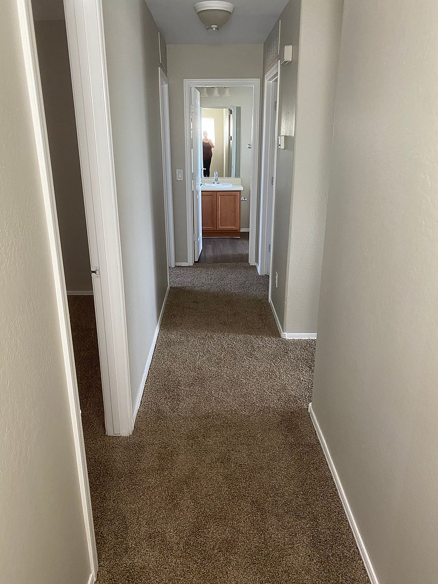 4626 W Lemon Ave photo 2