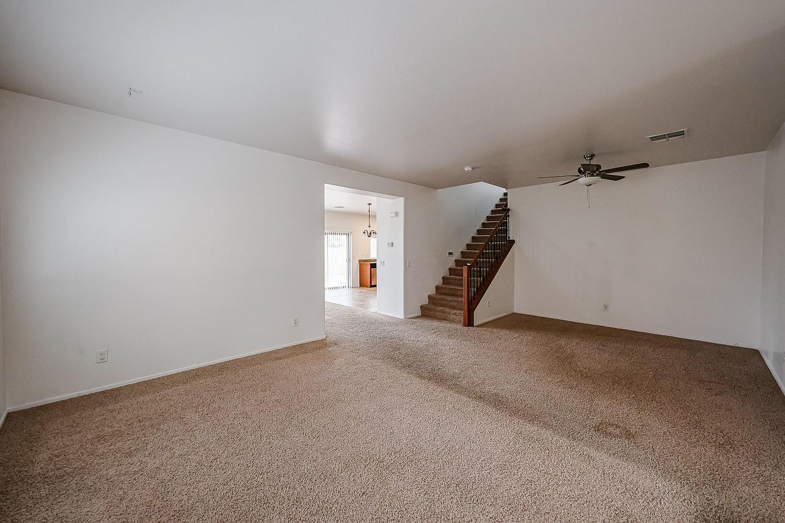 12039 W Leather Ln Peoria, AZ 85383 photo 5