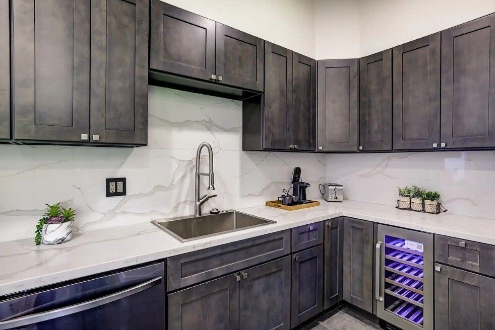 2335 Market St Oakland, CA 94607 photo 3