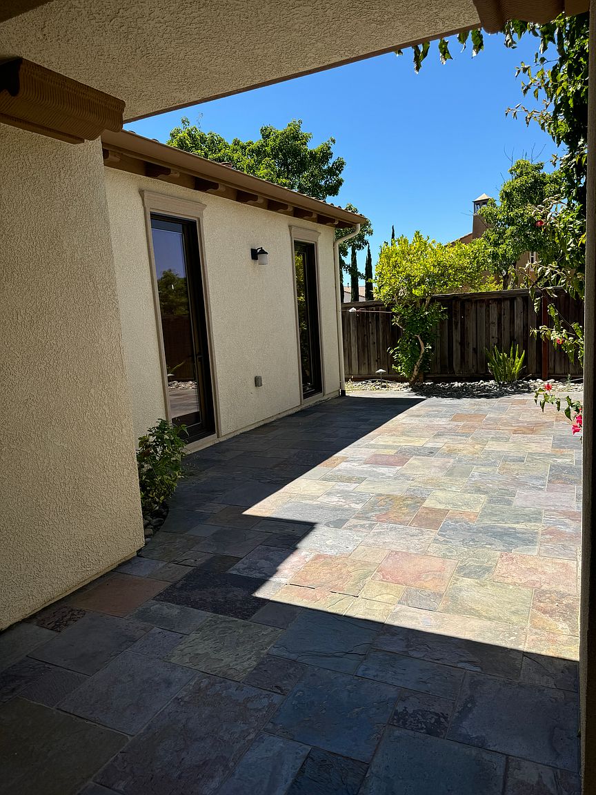 7056 Emerson Ln photo 3