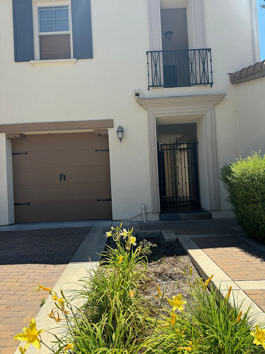 7056 Emerson Ln photo 2