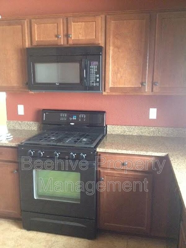 2947 N Evergreen St Buckeye, AZ 85396 photo 2