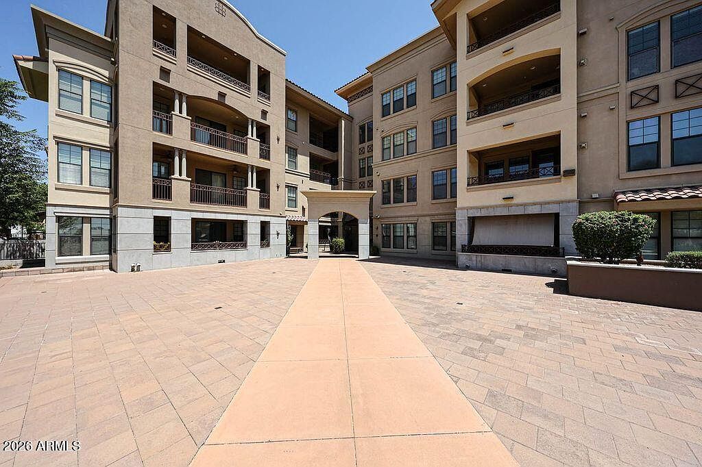 7291 N Scottsdale Rd photo 3
