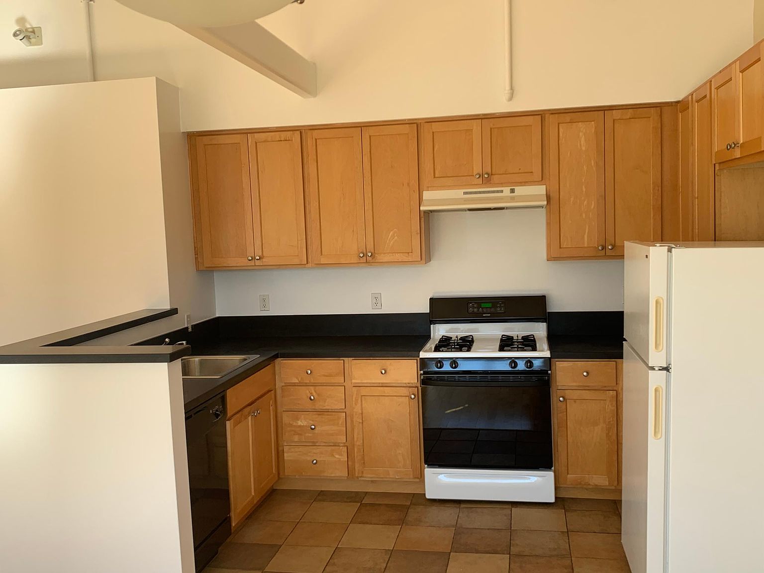 1738 Haight St photo 3