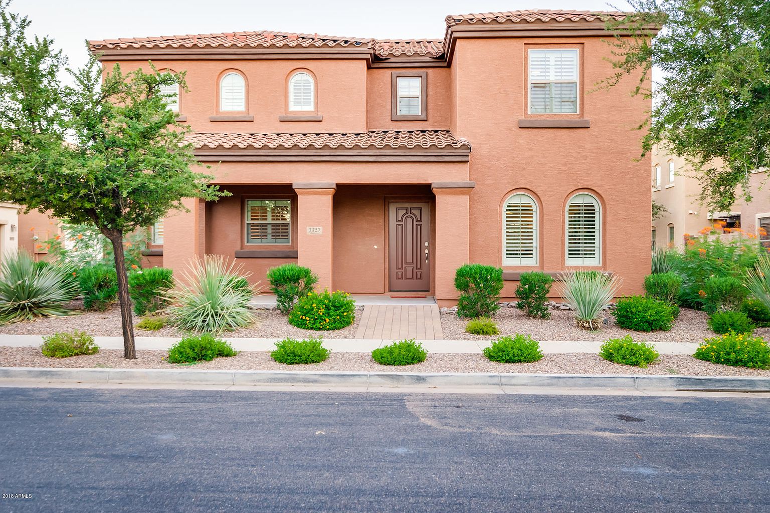 3327 E Loma Vista St Gilbert, AZ 85295 photo 2