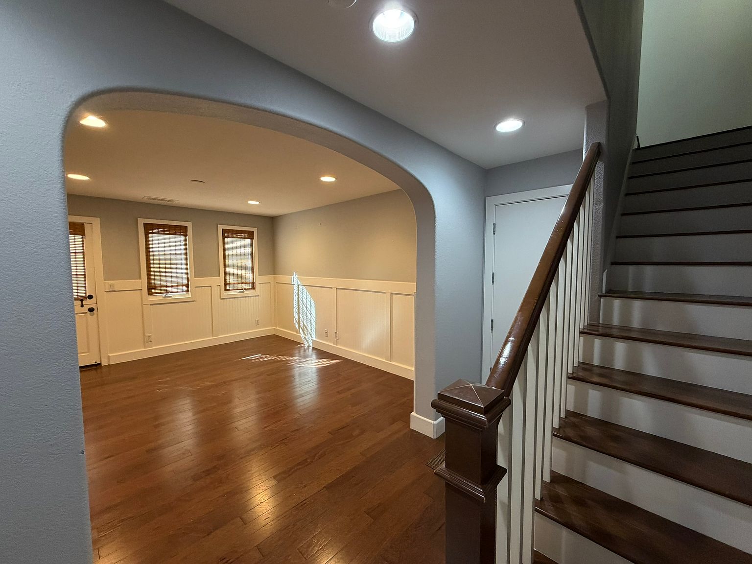 1179 Campbell Ave photo 3