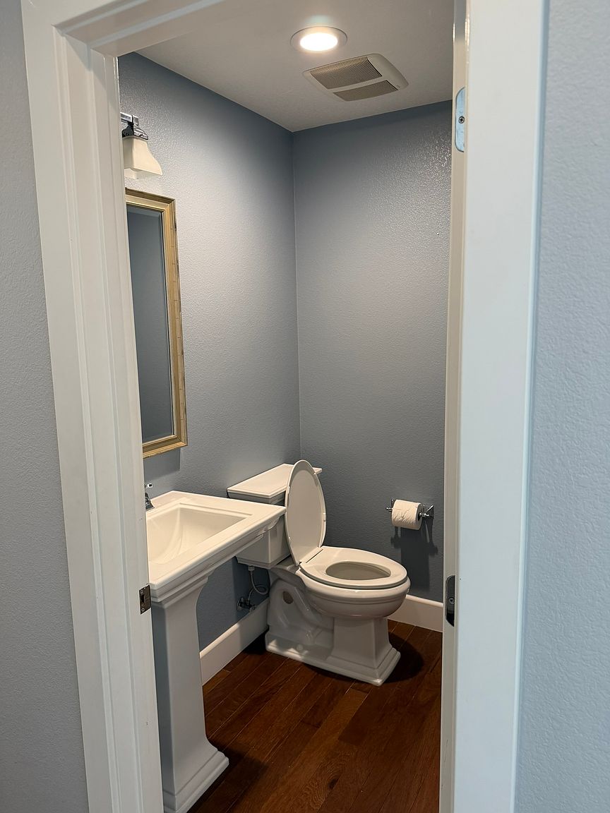 1179 Campbell Ave photo 5
