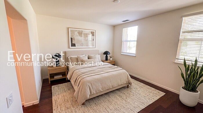 602 Cedarville Ln photo 4