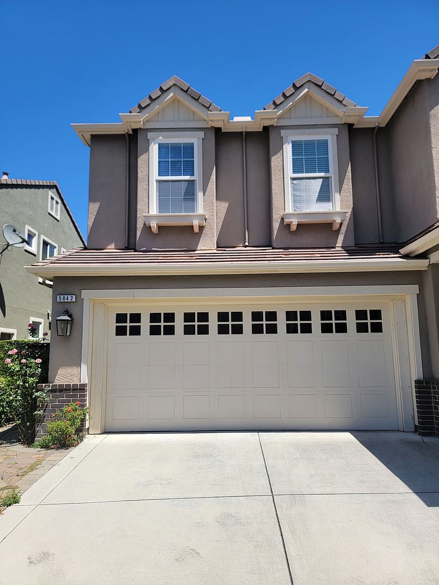 5842 Cajon Way photo 2