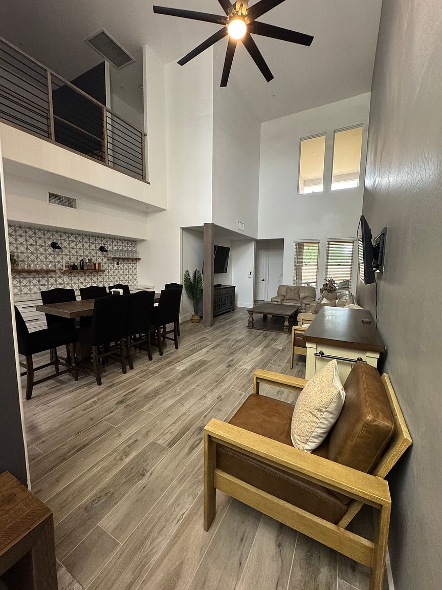 2925 N Sericin photo 4