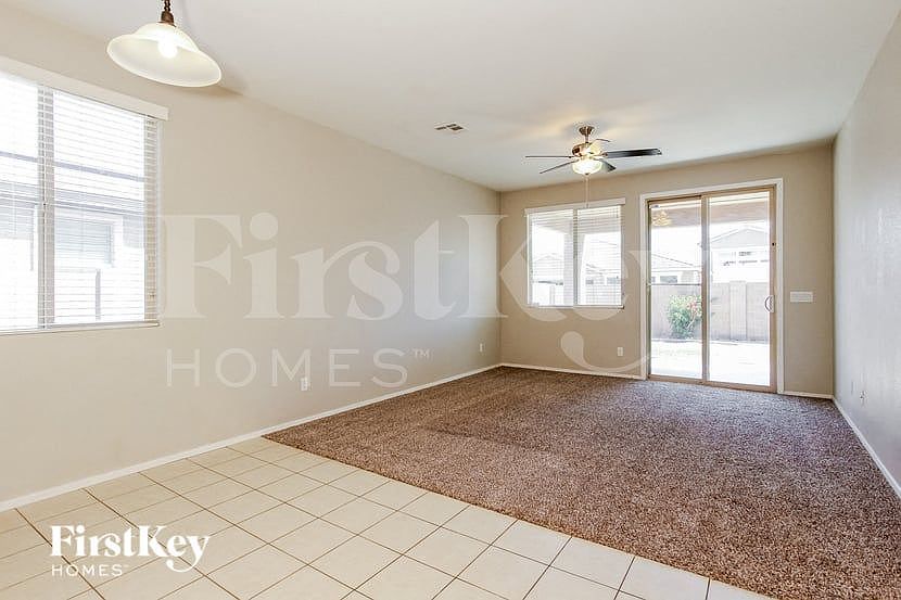 17577 W Buchanan St photo 5