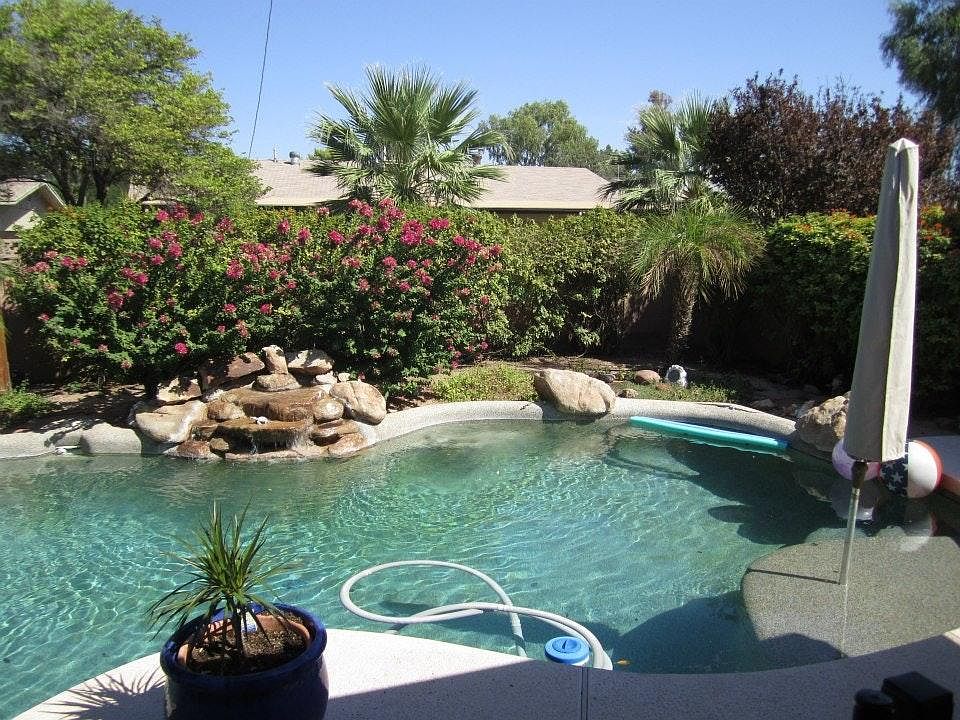 1434 E Del Rio Drive photo 5