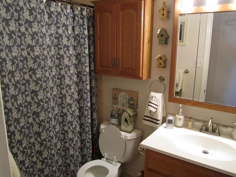 1434 E Del Rio Dr photo 4