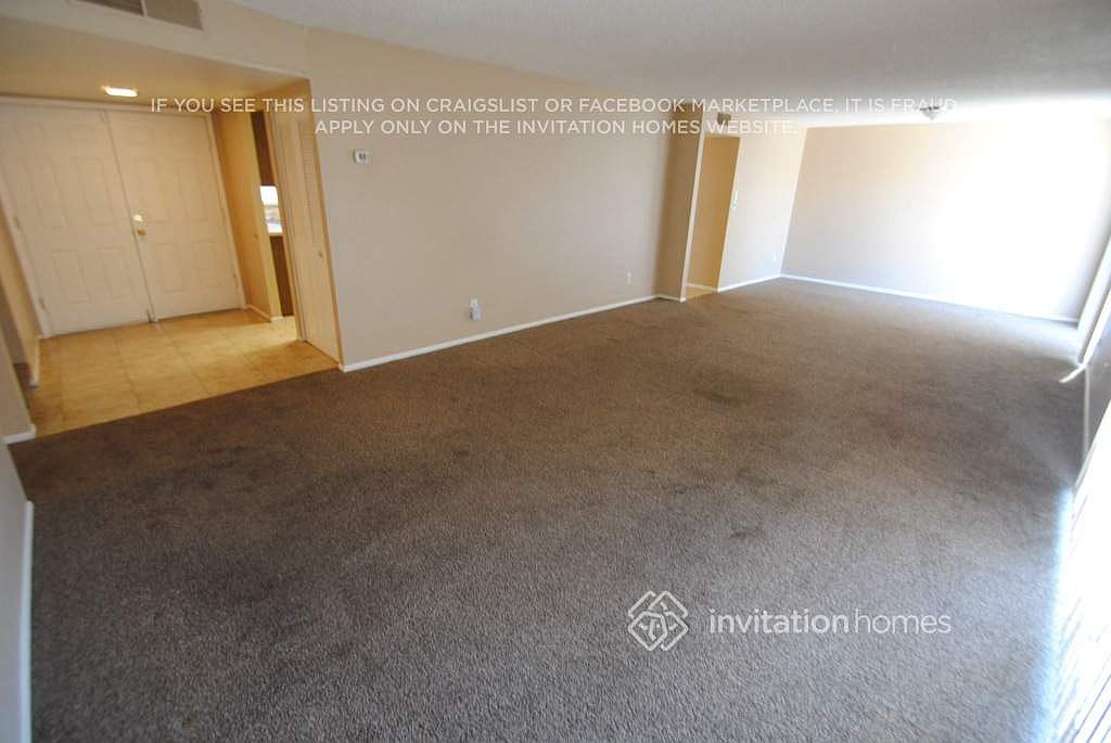 4222 W Denton Ln Phoenix, AZ 85019 photo 4
